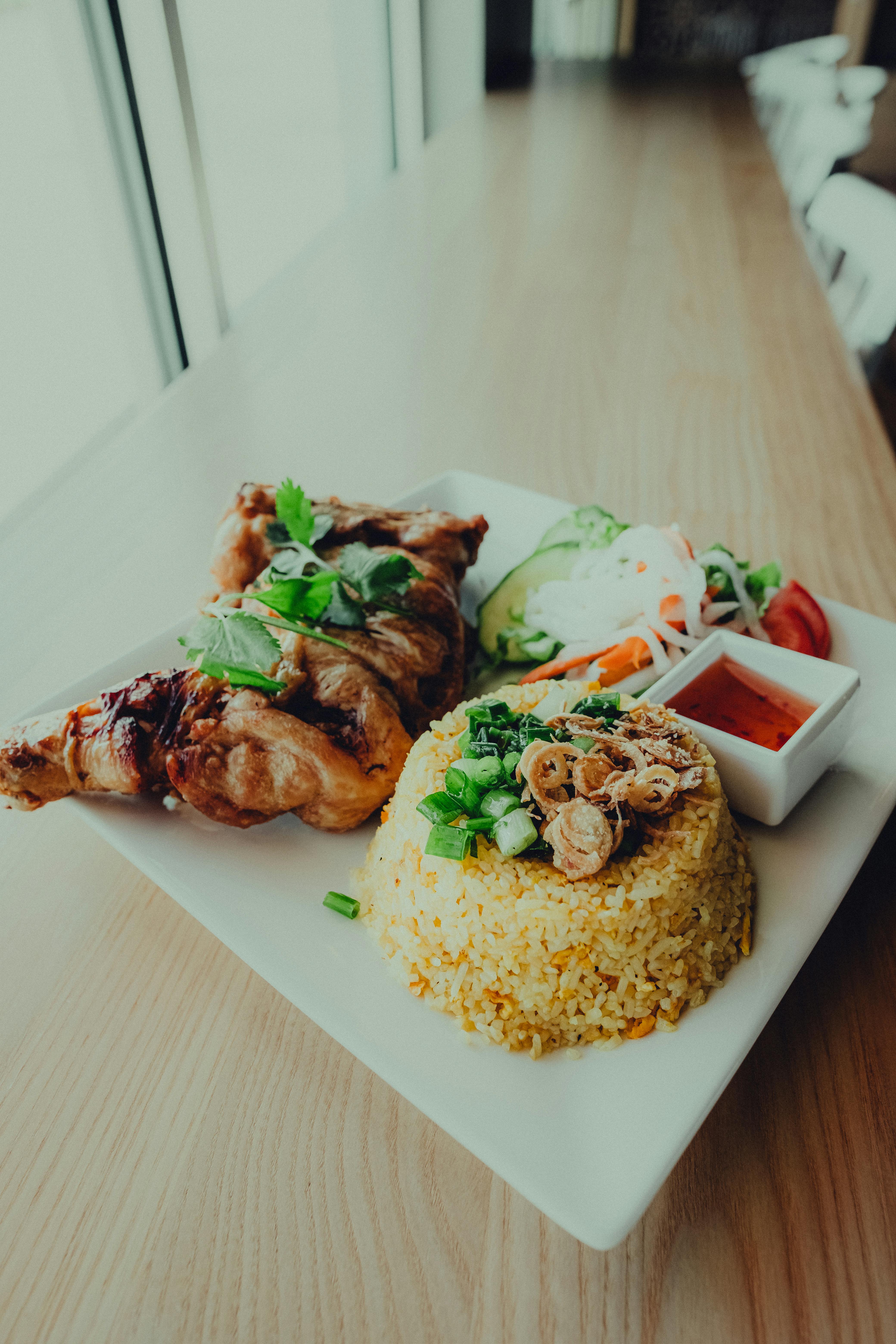Cơm gà nướng