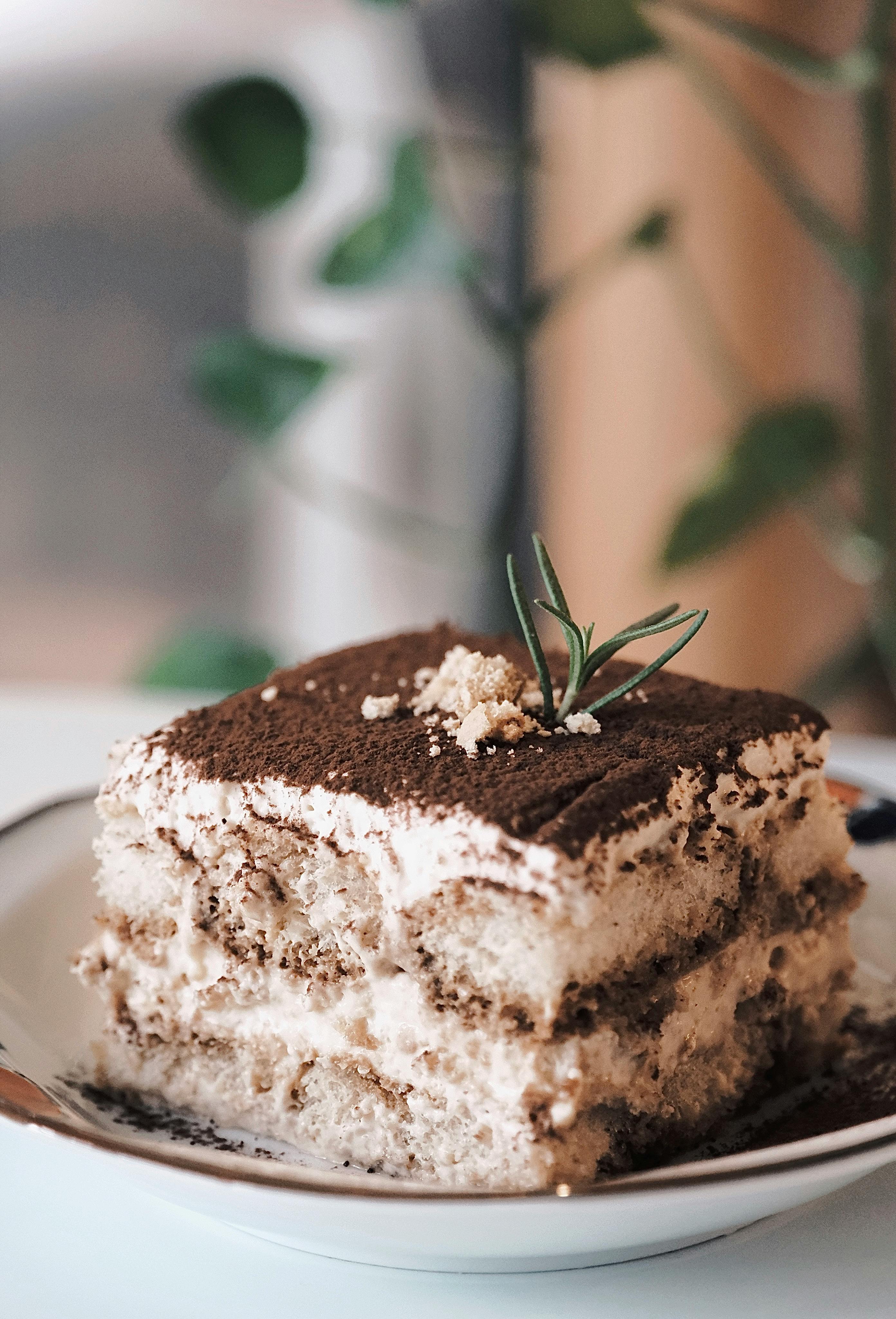 Bánh Tiramisu